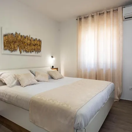 Pet Friendly In Semesterbostad *